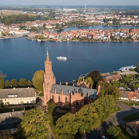Wasserlilie - Stilvolle Mit Balkon Und Herzlich Willkommenen Vierbeinern *