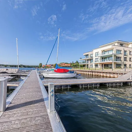 Wasserlilie - Stilvolle Mit Balkon Und Herzlich Willkommenen Vierbeinern דירה